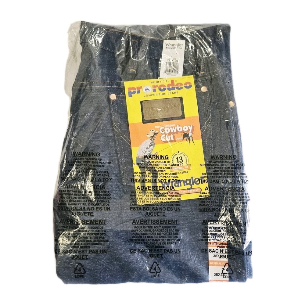 NWT Wrangler Men's Cowboy Cut Original Fit Denim Blue Size 38x36‎ Jeans